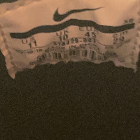 Nike air hurricane size 11. Like brand new - Picture 4 of 4